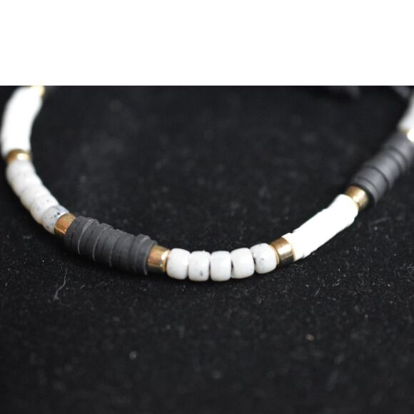 NWT Express Black/Gray/White Stacked Stone Gold Tone Button Latch Bracelet - Picture 3 of 3